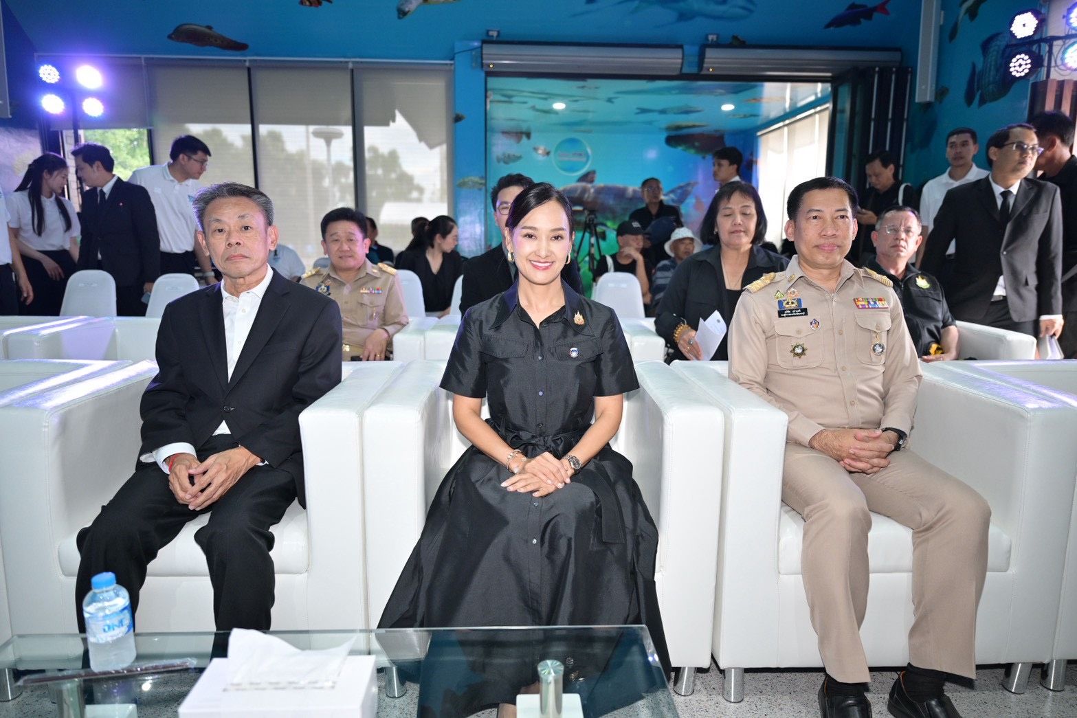 วันที่ 29 ตุลาคม พ.ศ. 2568 เวลา 14.00 น. นางสาวศศิธร กิตติธรกุล รัฐมนตรีช่วยว่าการกระทรวงมหาดไทย เดินทางเข้าตรวจเยี่ยมการดำเนินงานขององค์การจัดการน้ำเสีย ณ ศูนย์บริหารจัดการคุณภาพน้ำองค์การบริหารส่วนตำบลลำโพ อำเภอบางบัวทอง จังหวัดนนทบุรี